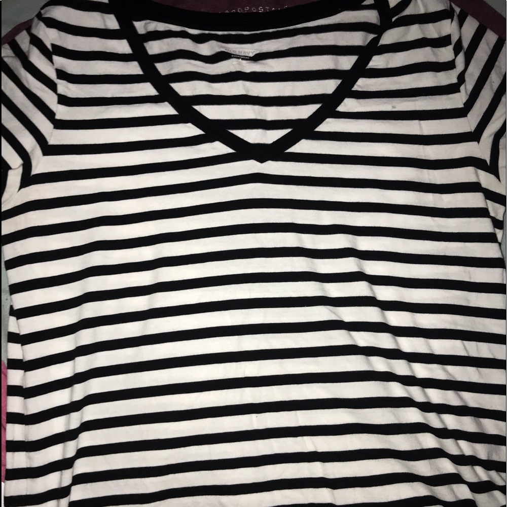 black & white stripped v neck shirt